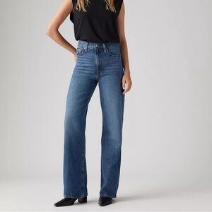 Levi’s Ribcage Wide Leg Jeans Brand new with tags in size 28 medium wash denim